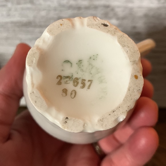 Rare! Antique C.T. Germany Carl Tielsch Altwasser Cups and Saucers Set 8 Piece - Picture 10 of 13